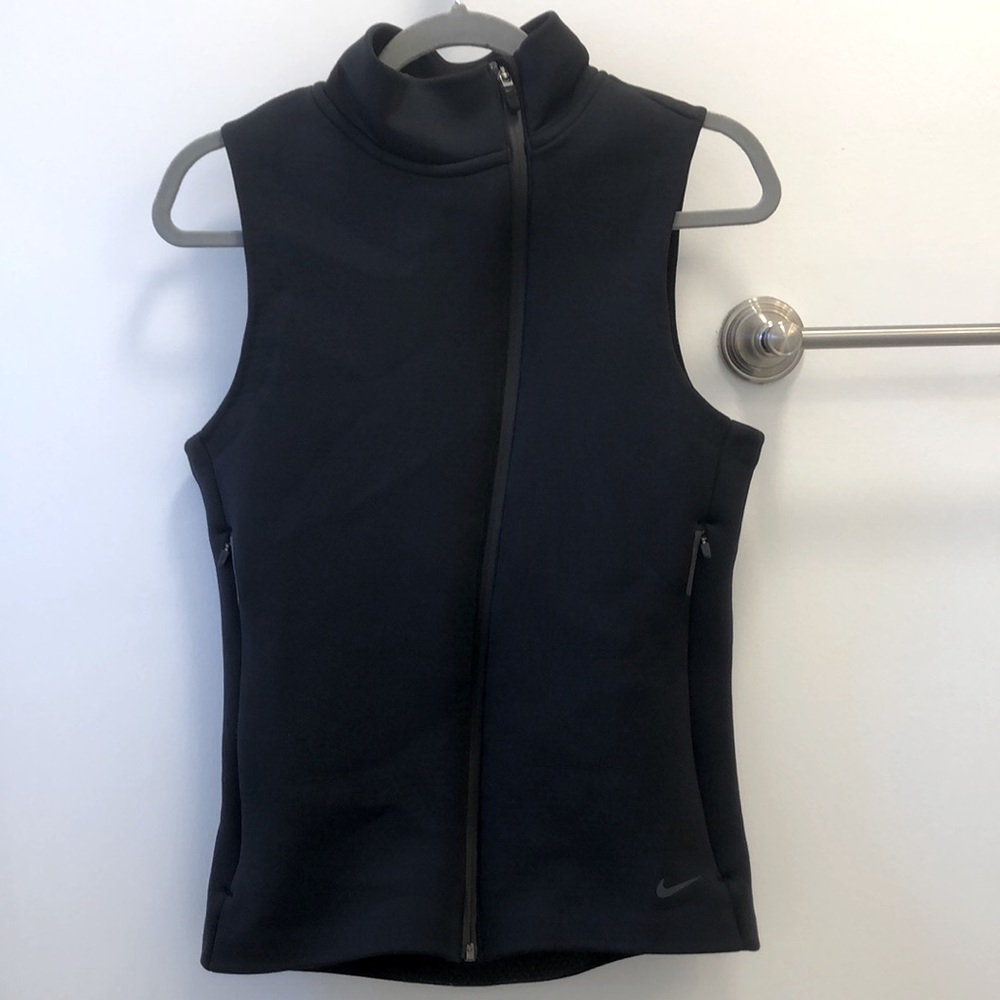Nike Therma Fit - Black jogging vest size M